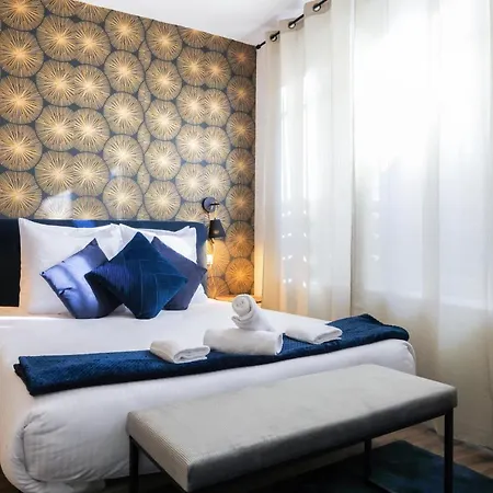 N1 Des Etudes Cosy Duplex Netflix Balcon Conciergeriedamecarcas Apartament