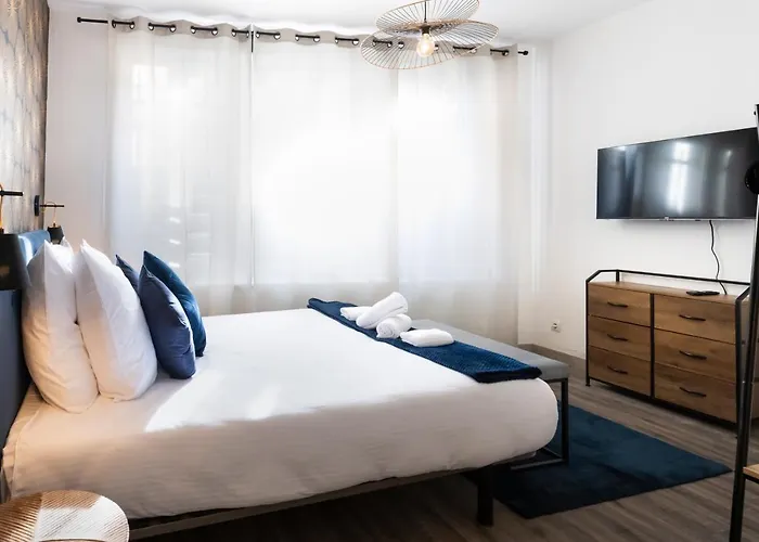 Διαμέρισμα N1 Des Etudes Cosy Duplex Netflix Balcon Conciergeriedamecarcas Καρκασόν
