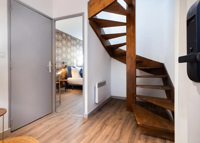 Διαμέρισμα N1 Des Etudes Cosy Duplex Netflix Balcon Conciergeriedamecarcas Καρκασόν