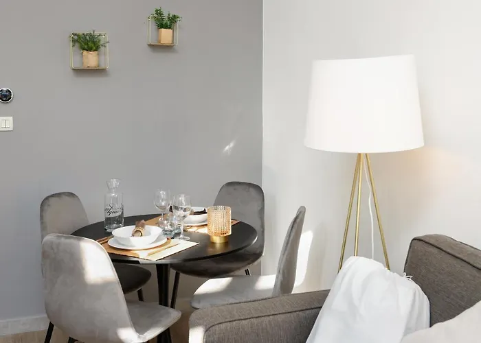 N1 Des Etudes Cosy Duplex Netflix Balcon Conciergeriedamecarcas Διαμέρισμα