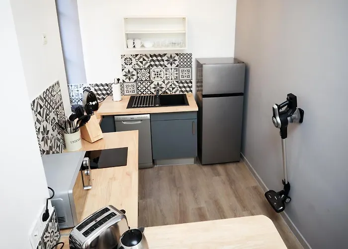 Διαμέρισμα N1 Des Etudes Cosy Duplex Netflix Balcon Conciergeriedamecarcas Καρκασόν
